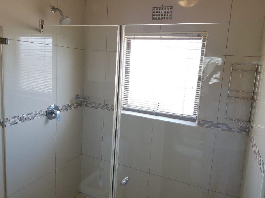 To Let 2 Bedroom Property for Rent in Umhlanga Ridge KwaZulu-Natal