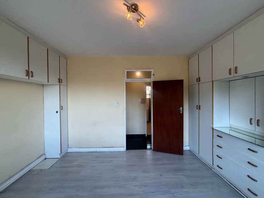 2 Bedroom Property for Sale in Morningside KwaZulu-Natal