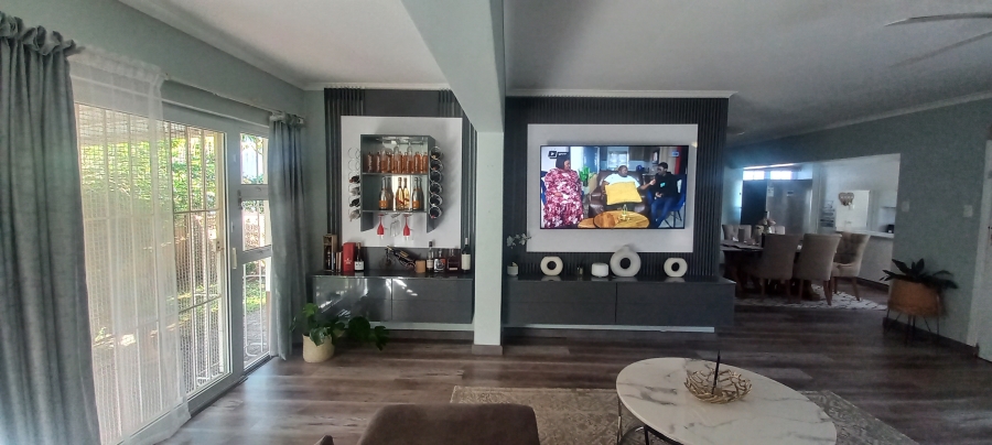 To Let 3 Bedroom Property for Rent in Margate KwaZulu-Natal