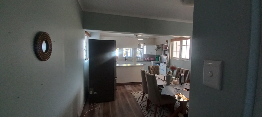 To Let 3 Bedroom Property for Rent in Margate KwaZulu-Natal
