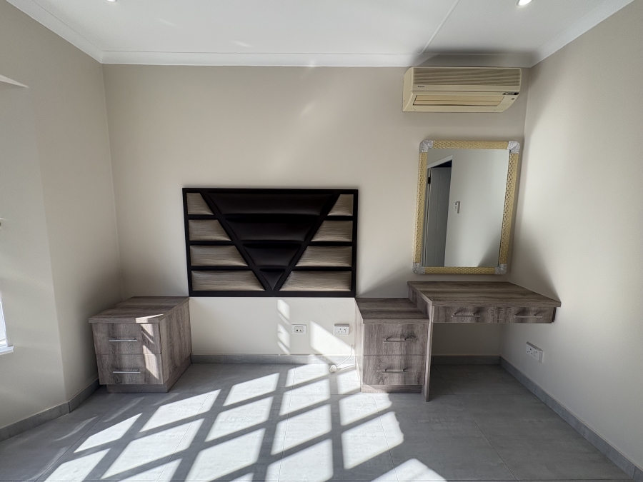 2 Bedroom Property for Sale in Mount Edgecombe KwaZulu-Natal