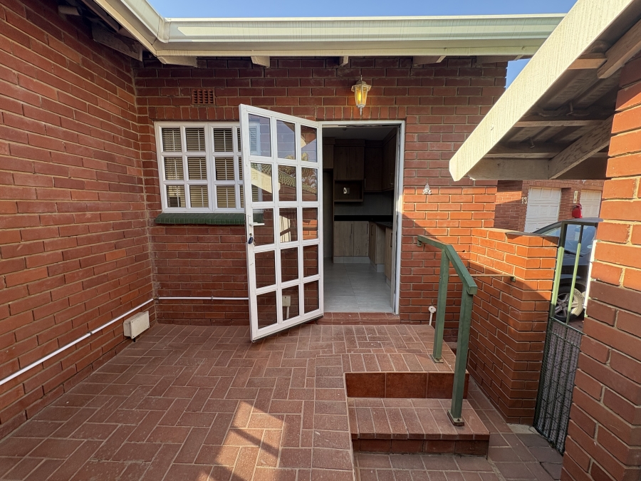 2 Bedroom Property for Sale in Mount Edgecombe KwaZulu-Natal