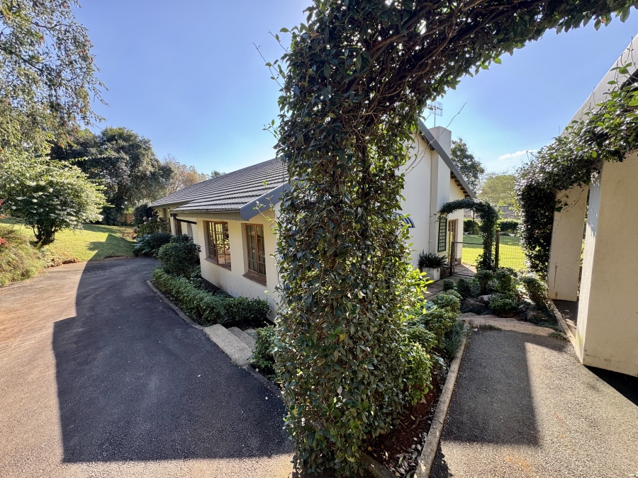 4 Bedroom Property for Sale in Worlds View KwaZulu-Natal