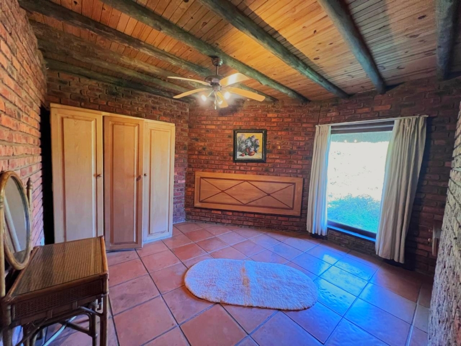 3 Bedroom Property for Sale in Port Edward KwaZulu-Natal
