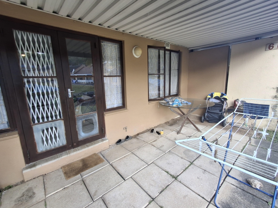 1 Bedroom Property for Sale in Bellair KwaZulu-Natal