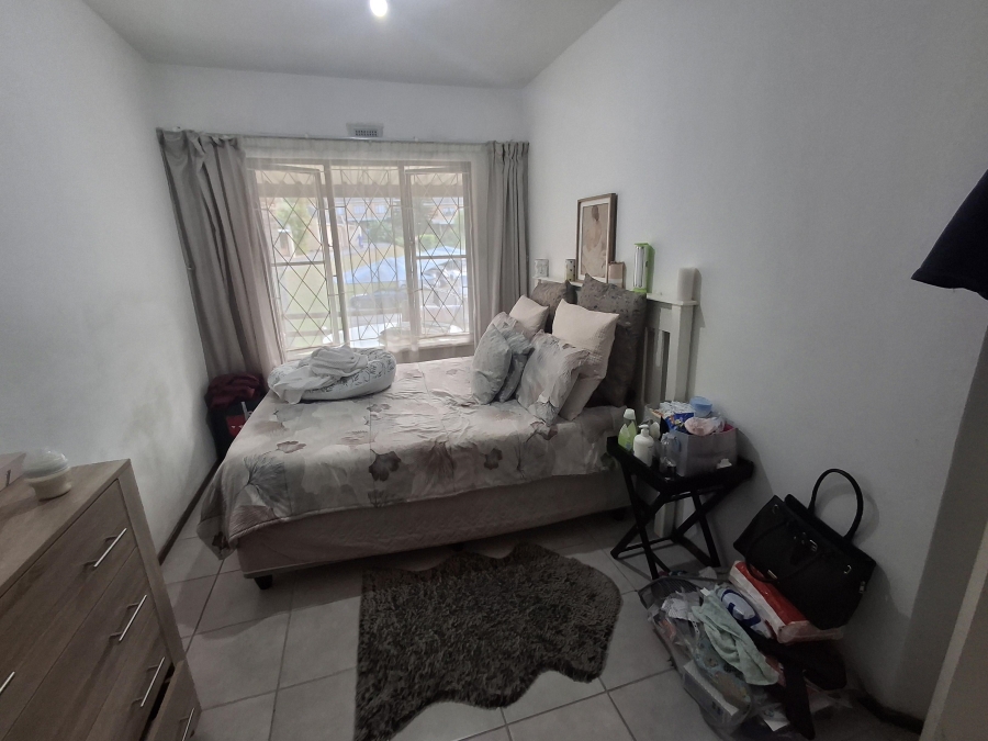 1 Bedroom Property for Sale in Bellair KwaZulu-Natal