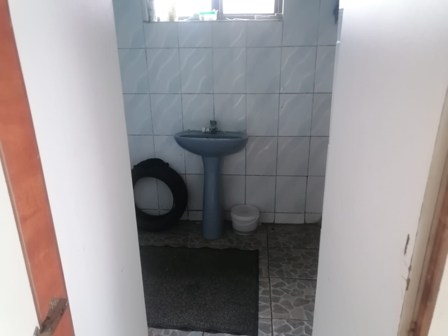 3 Bedroom Property for Sale in Umlazi KwaZulu-Natal