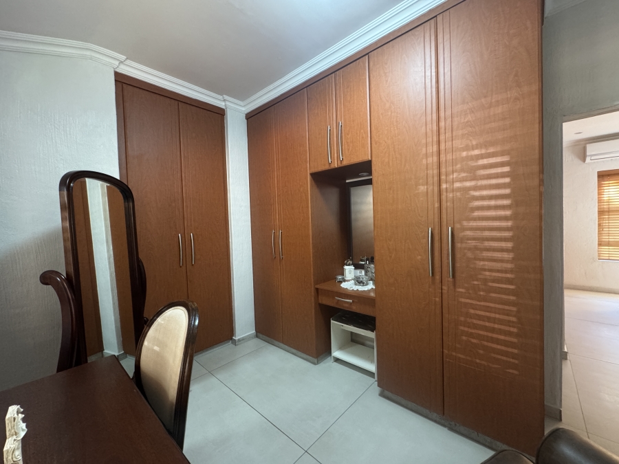3 Bedroom Property for Sale in Manors KwaZulu-Natal