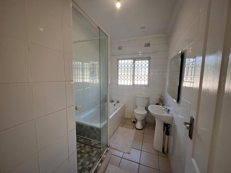 4 Bedroom Property for Sale in Veld En Vlei KwaZulu-Natal