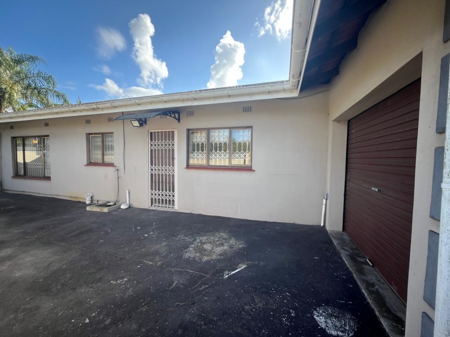 4 Bedroom Property for Sale in Veld En Vlei KwaZulu-Natal