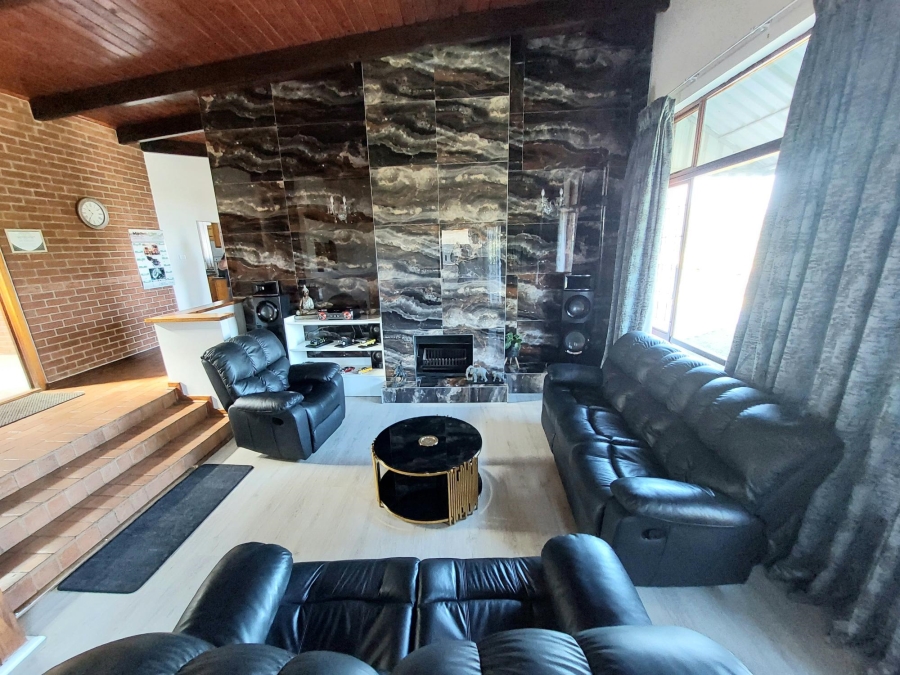 3 Bedroom Property for Sale in Hayfields KwaZulu-Natal