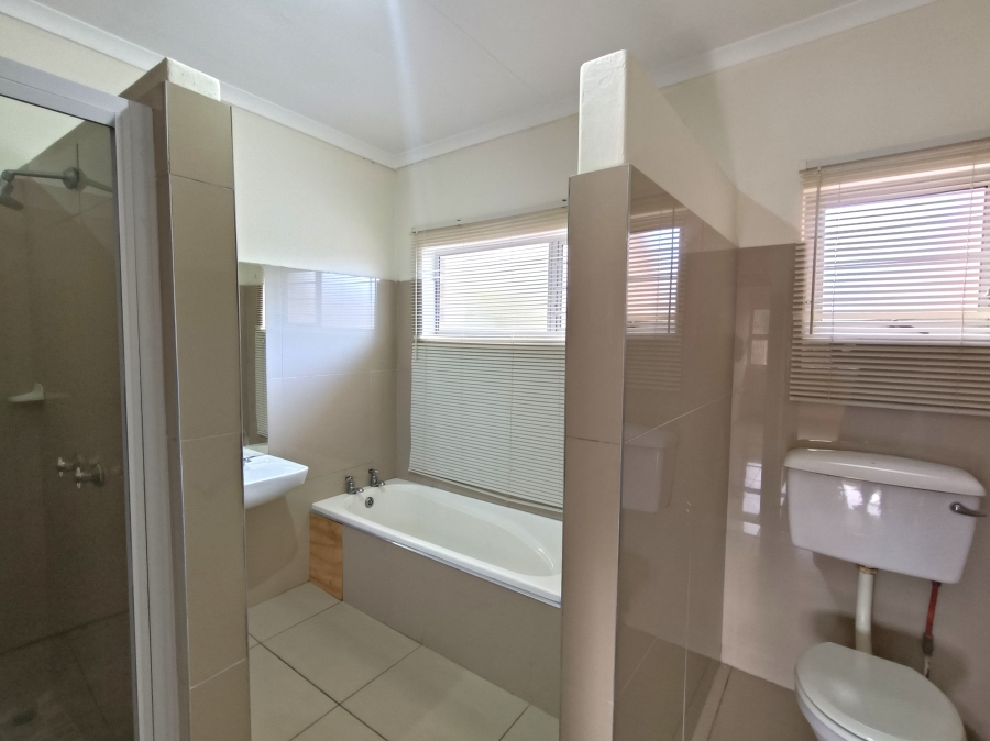 To Let 3 Bedroom Property for Rent in Meer En See KwaZulu-Natal