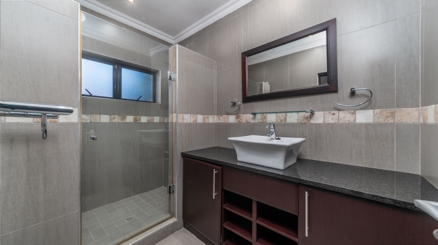 To Let 5 Bedroom Property for Rent in Ballito Central KwaZulu-Natal
