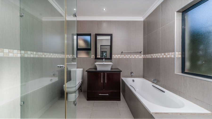 To Let 5 Bedroom Property for Rent in Ballito Central KwaZulu-Natal