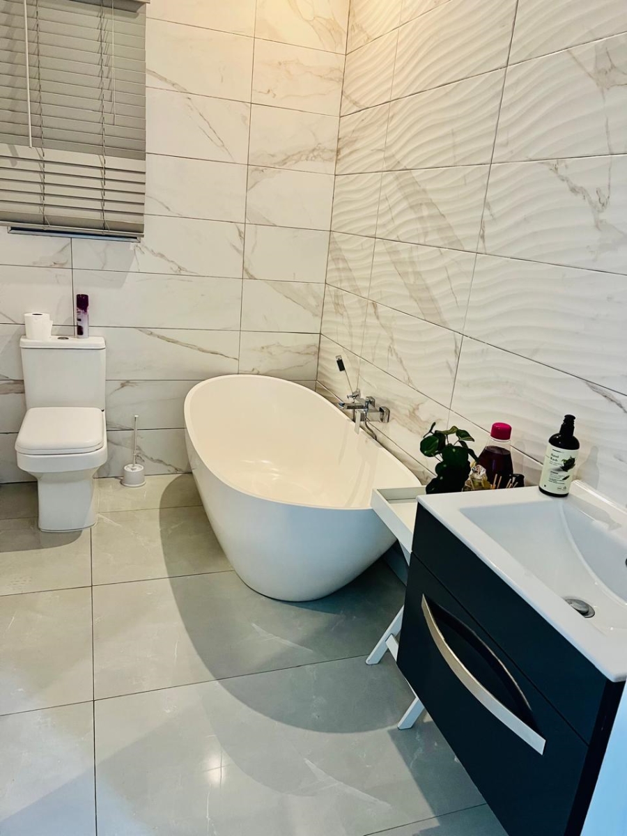 To Let 3 Bedroom Property for Rent in Meer En See KwaZulu-Natal