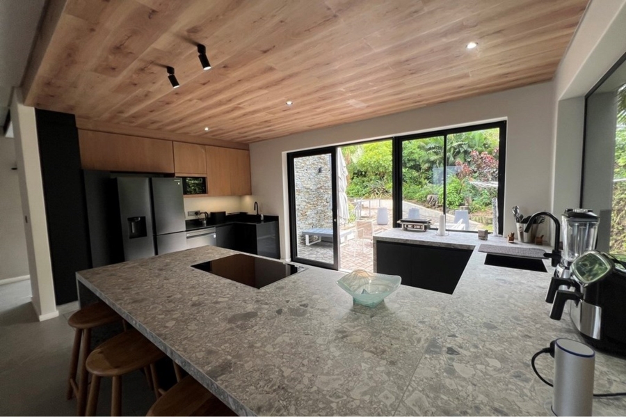5 Bedroom Property for Sale in Ballito Central KwaZulu-Natal