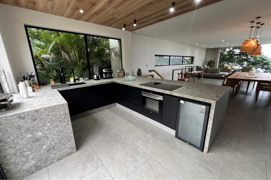 5 Bedroom Property for Sale in Ballito Central KwaZulu-Natal