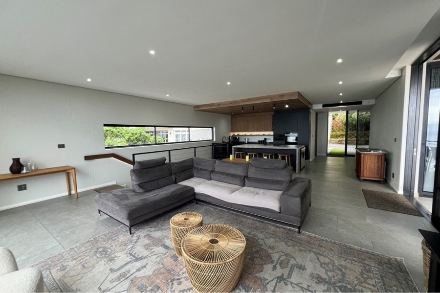 5 Bedroom Property for Sale in Ballito Central KwaZulu-Natal