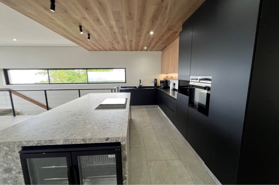 5 Bedroom Property for Sale in Ballito Central KwaZulu-Natal