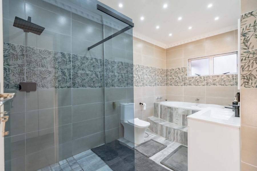 4 Bedroom Property for Sale in Westville Central KwaZulu-Natal