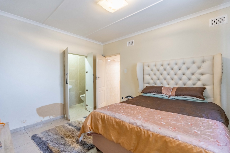 4 Bedroom Property for Sale in Westville Central KwaZulu-Natal