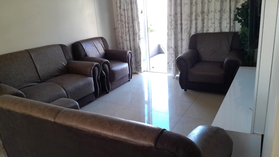 To Let 2 Bedroom Property for Rent in New Town Centre KwaZulu-Natal