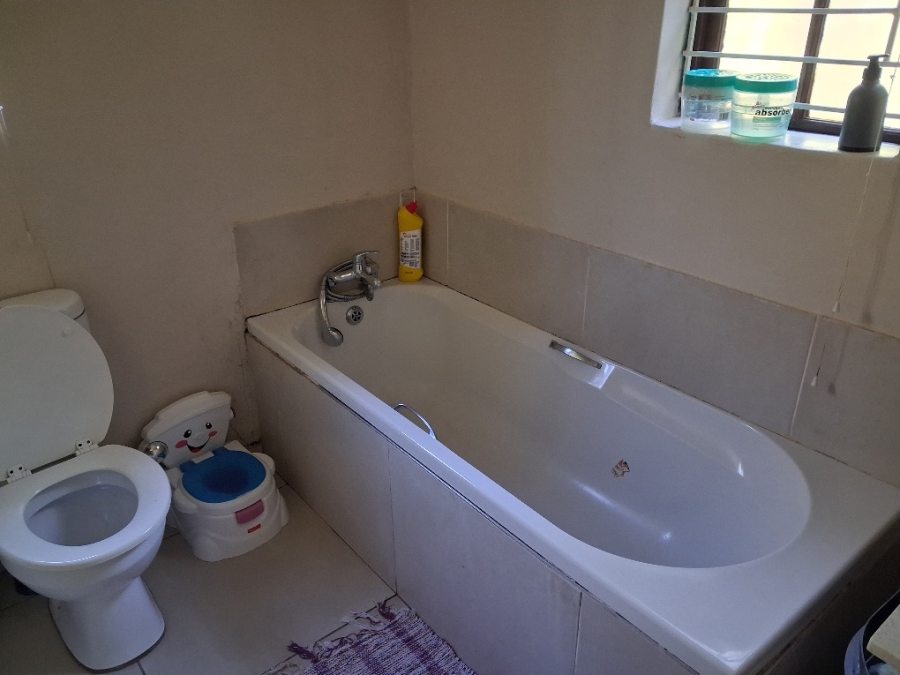 To Let 3 Bedroom Property for Rent in Assagay KwaZulu-Natal