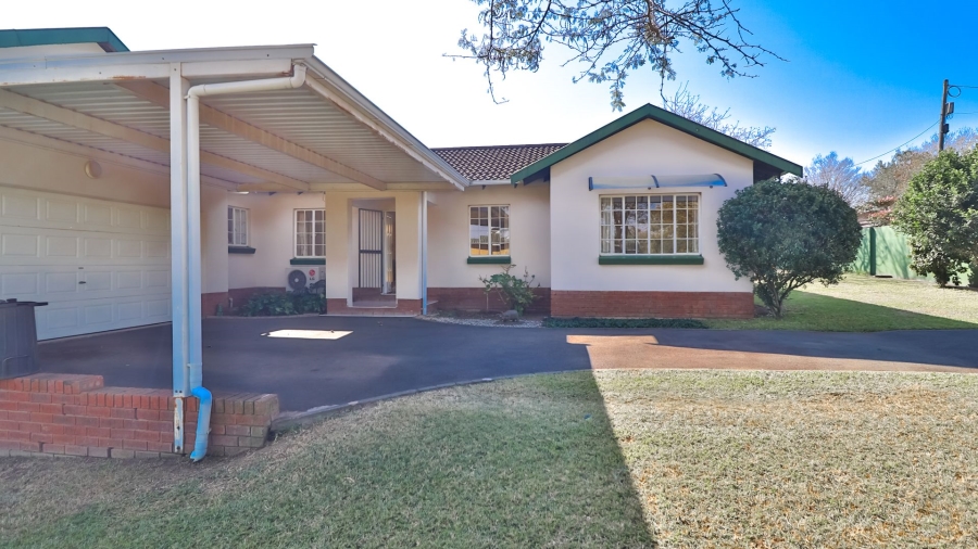 3 Bedroom Property for Sale in Hayfields KwaZulu-Natal