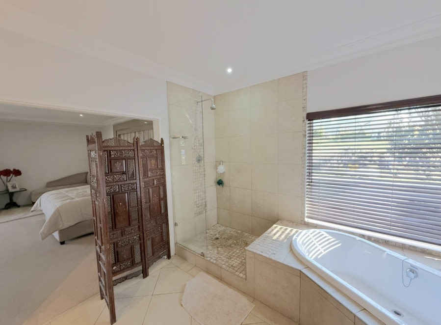 5 Bedroom Property for Sale in Umhlanga KwaZulu-Natal