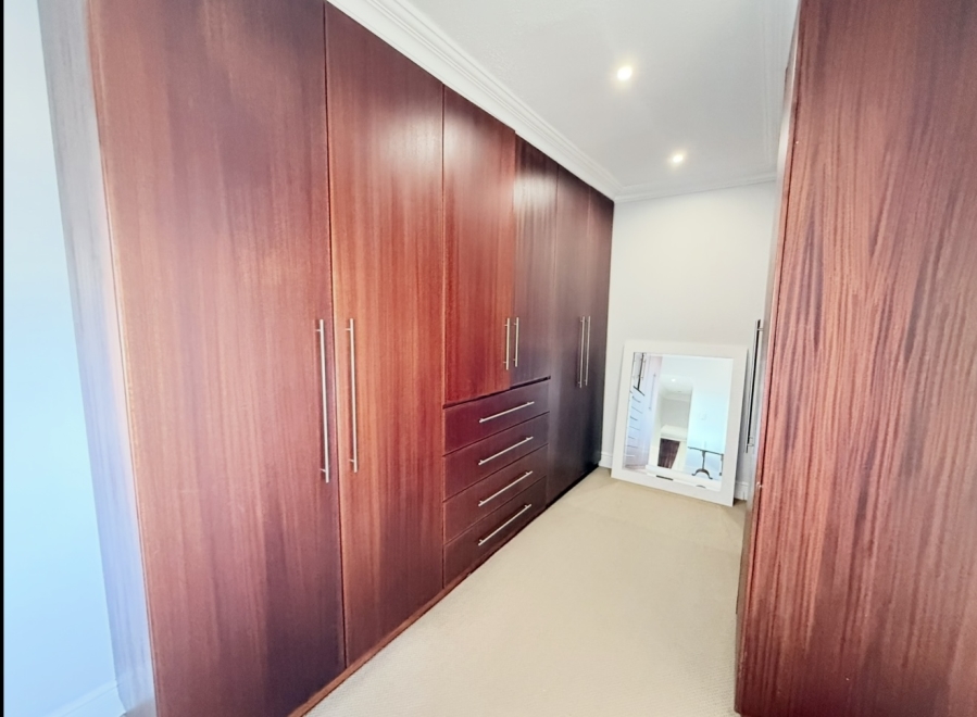 5 Bedroom Property for Sale in Umhlanga KwaZulu-Natal