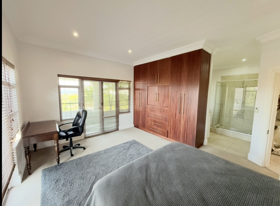 5 Bedroom Property for Sale in Umhlanga KwaZulu-Natal