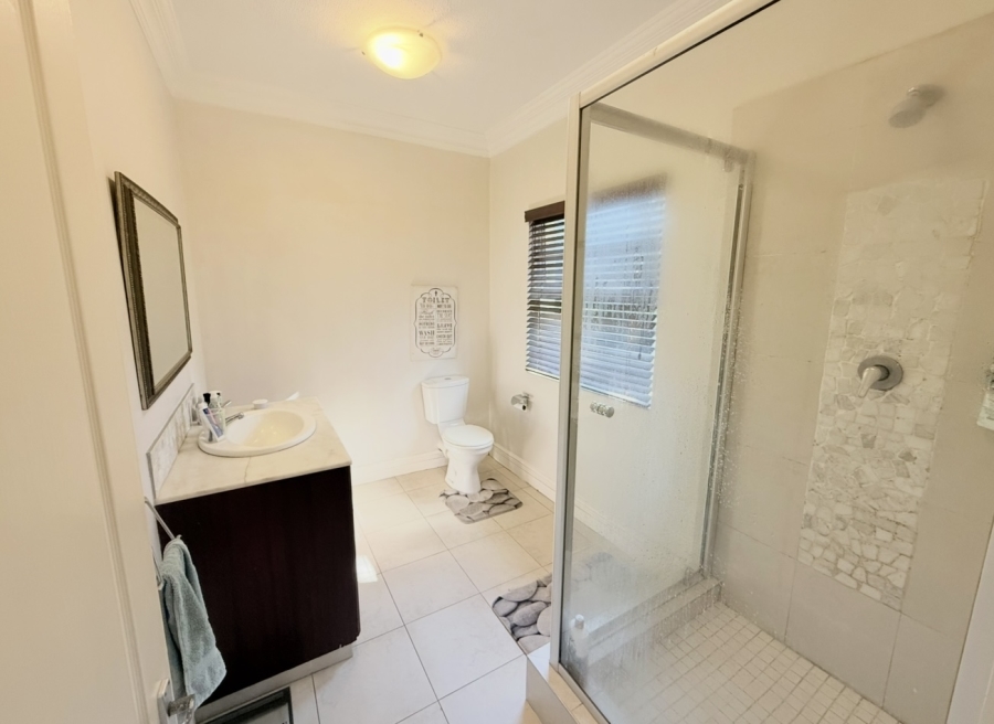 5 Bedroom Property for Sale in Umhlanga KwaZulu-Natal