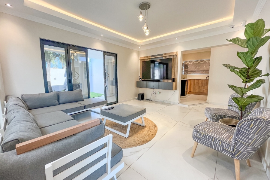 To Let 5 Bedroom Property for Rent in Sunningdale KwaZulu-Natal