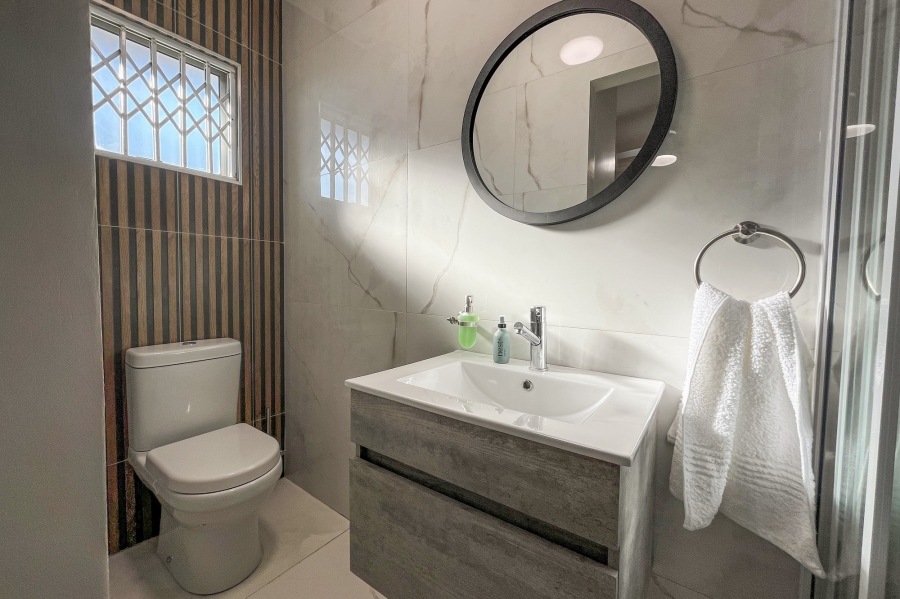 To Let 5 Bedroom Property for Rent in Sunningdale KwaZulu-Natal