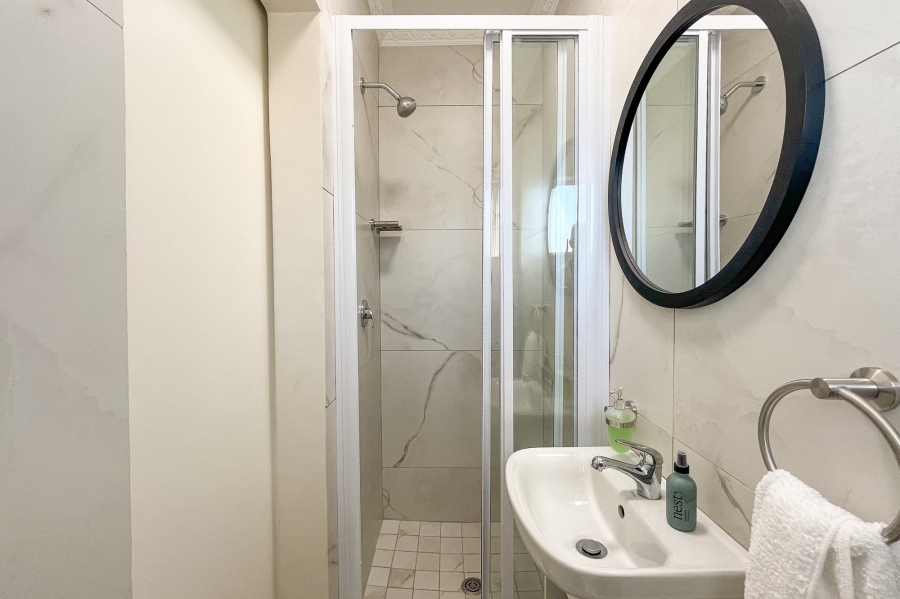 To Let 5 Bedroom Property for Rent in Sunningdale KwaZulu-Natal
