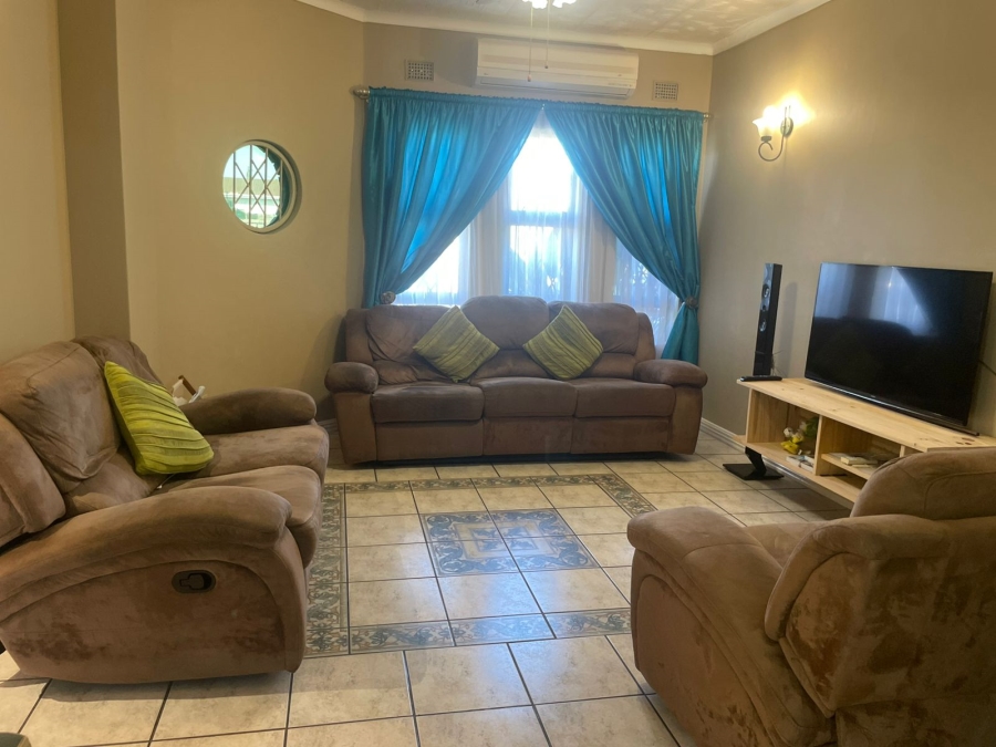 3 Bedroom Property for Sale in Brackenham KwaZulu-Natal