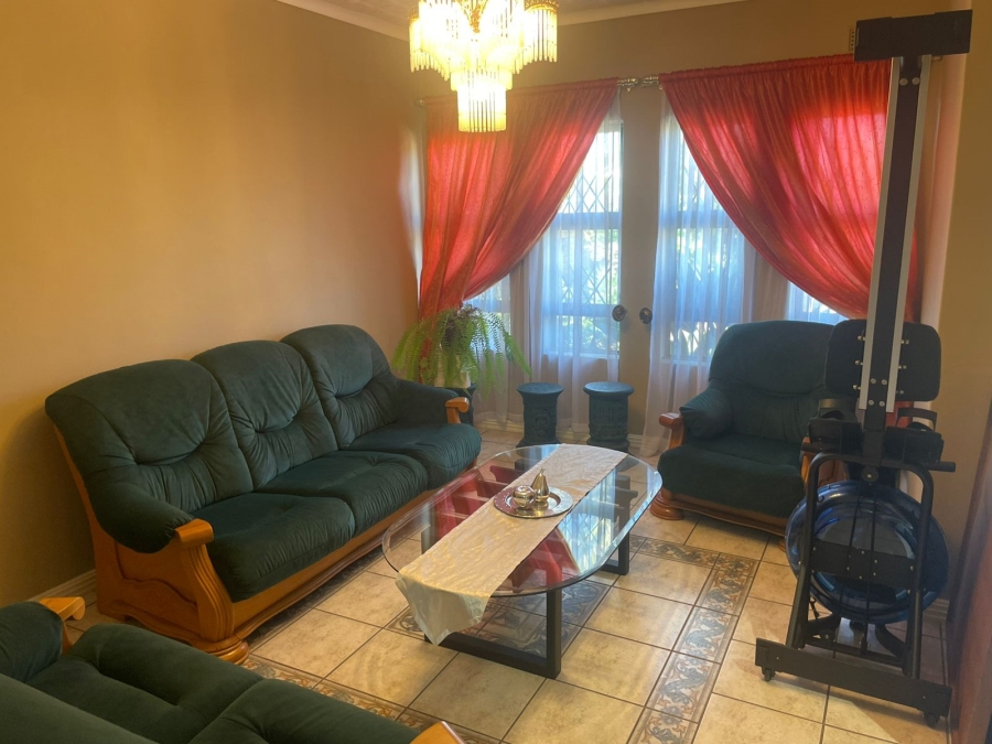 3 Bedroom Property for Sale in Brackenham KwaZulu-Natal