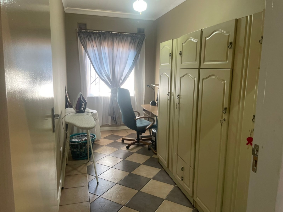 3 Bedroom Property for Sale in Brackenham KwaZulu-Natal