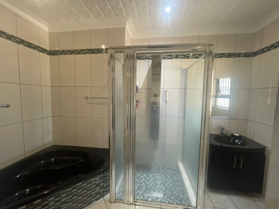 3 Bedroom Property for Sale in Brackenham KwaZulu-Natal