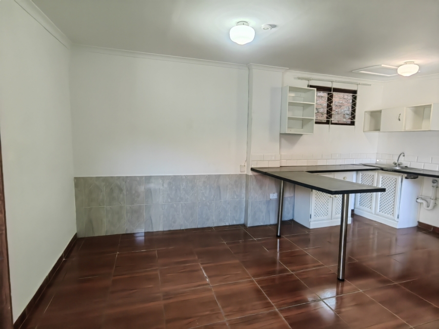 To Let 2 Bedroom Property for Rent in Durban North KwaZulu-Natal
