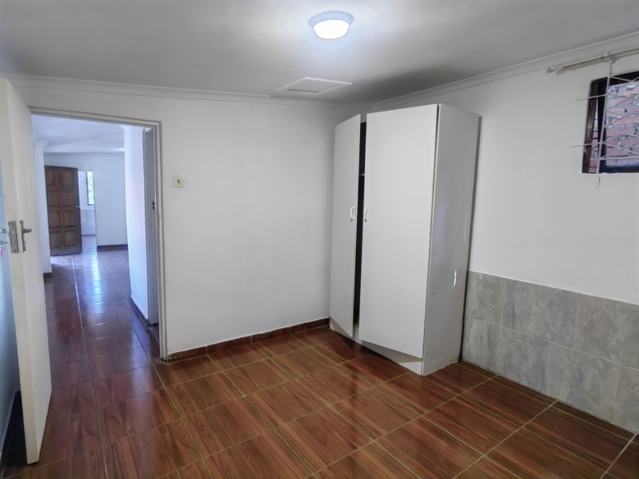 To Let 2 Bedroom Property for Rent in Durban North KwaZulu-Natal