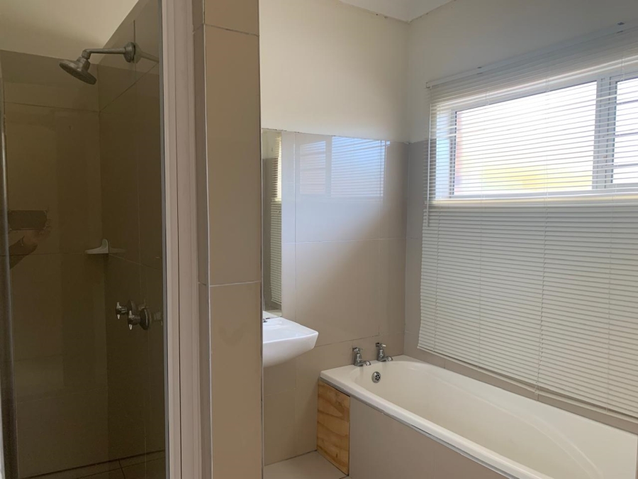 To Let 3 Bedroom Property for Rent in Meer En See KwaZulu-Natal