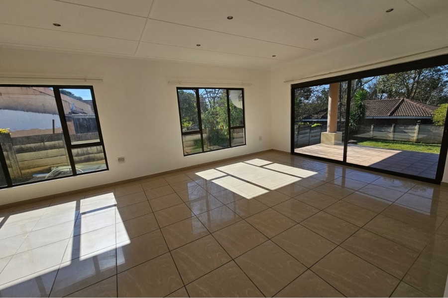 3 Bedroom Property for Sale in Lincoln Meade KwaZulu-Natal