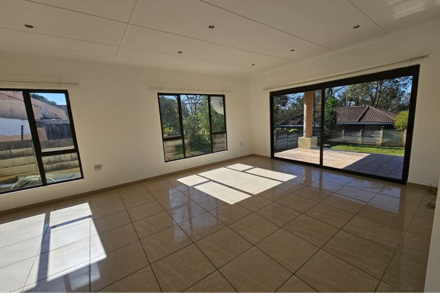 3 Bedroom Property for Sale in Lincoln Meade KwaZulu-Natal