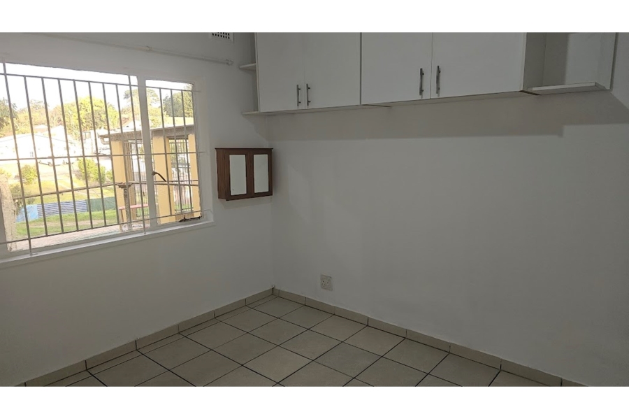 To Let 3 Bedroom Property for Rent in Pinelands KwaZulu-Natal