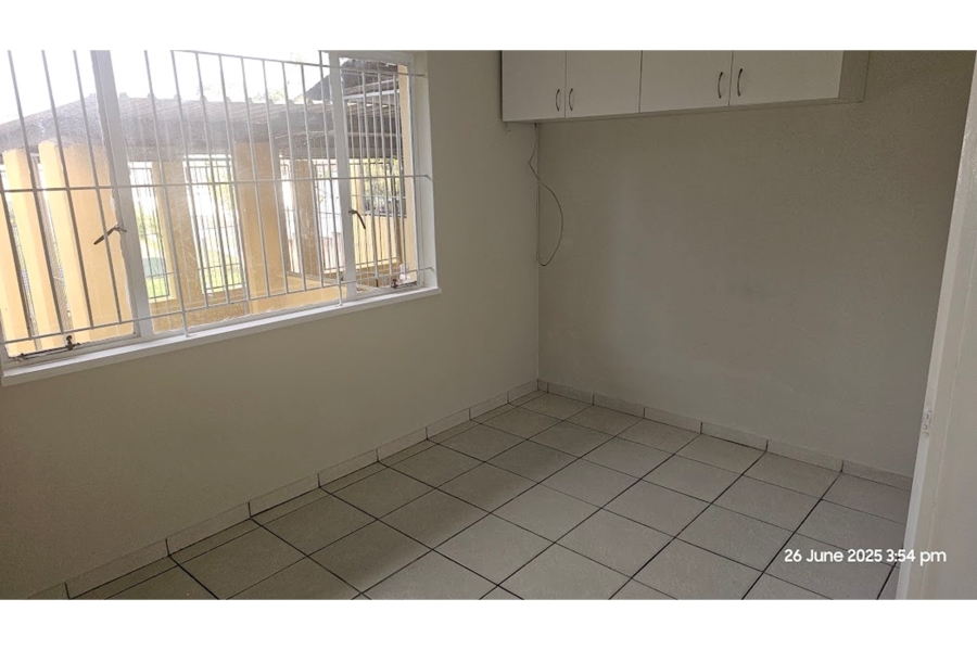 To Let 3 Bedroom Property for Rent in Pinelands KwaZulu-Natal