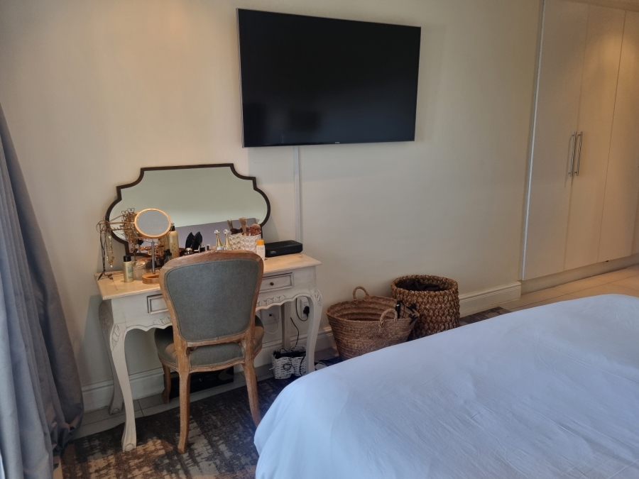 To Let 2 Bedroom Property for Rent in La Lucia KwaZulu-Natal