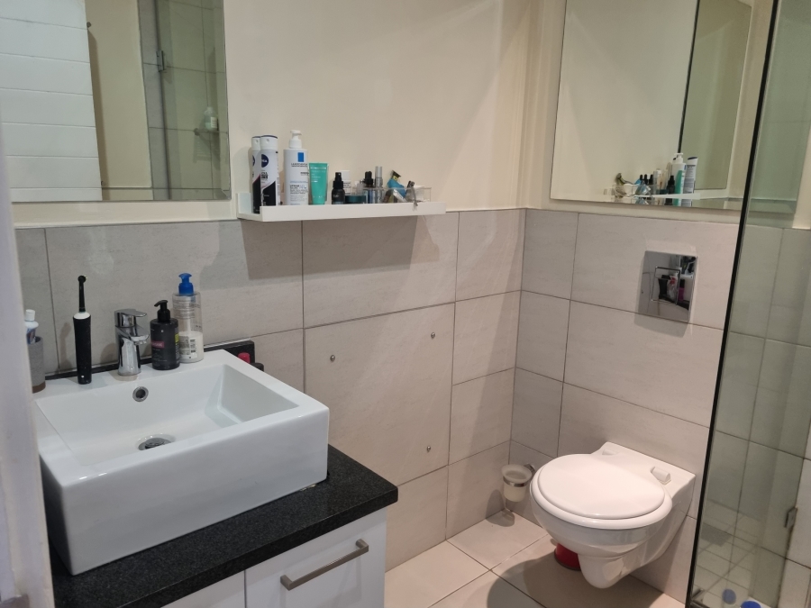 To Let 2 Bedroom Property for Rent in La Lucia KwaZulu-Natal