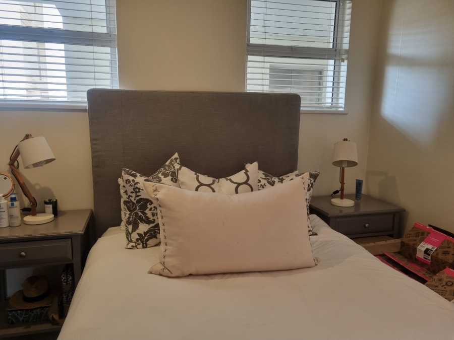 To Let 2 Bedroom Property for Rent in La Lucia KwaZulu-Natal