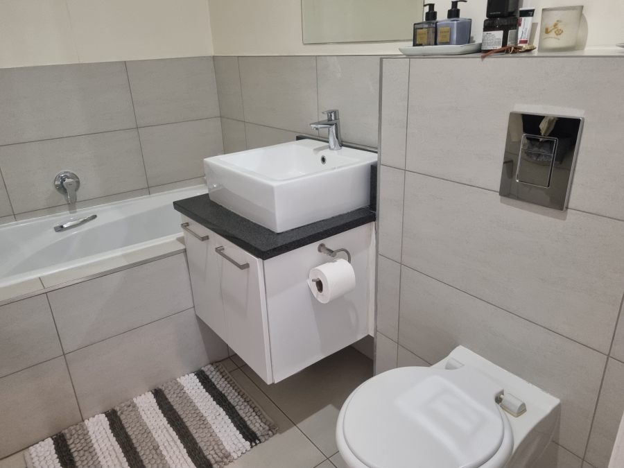 To Let 2 Bedroom Property for Rent in La Lucia KwaZulu-Natal